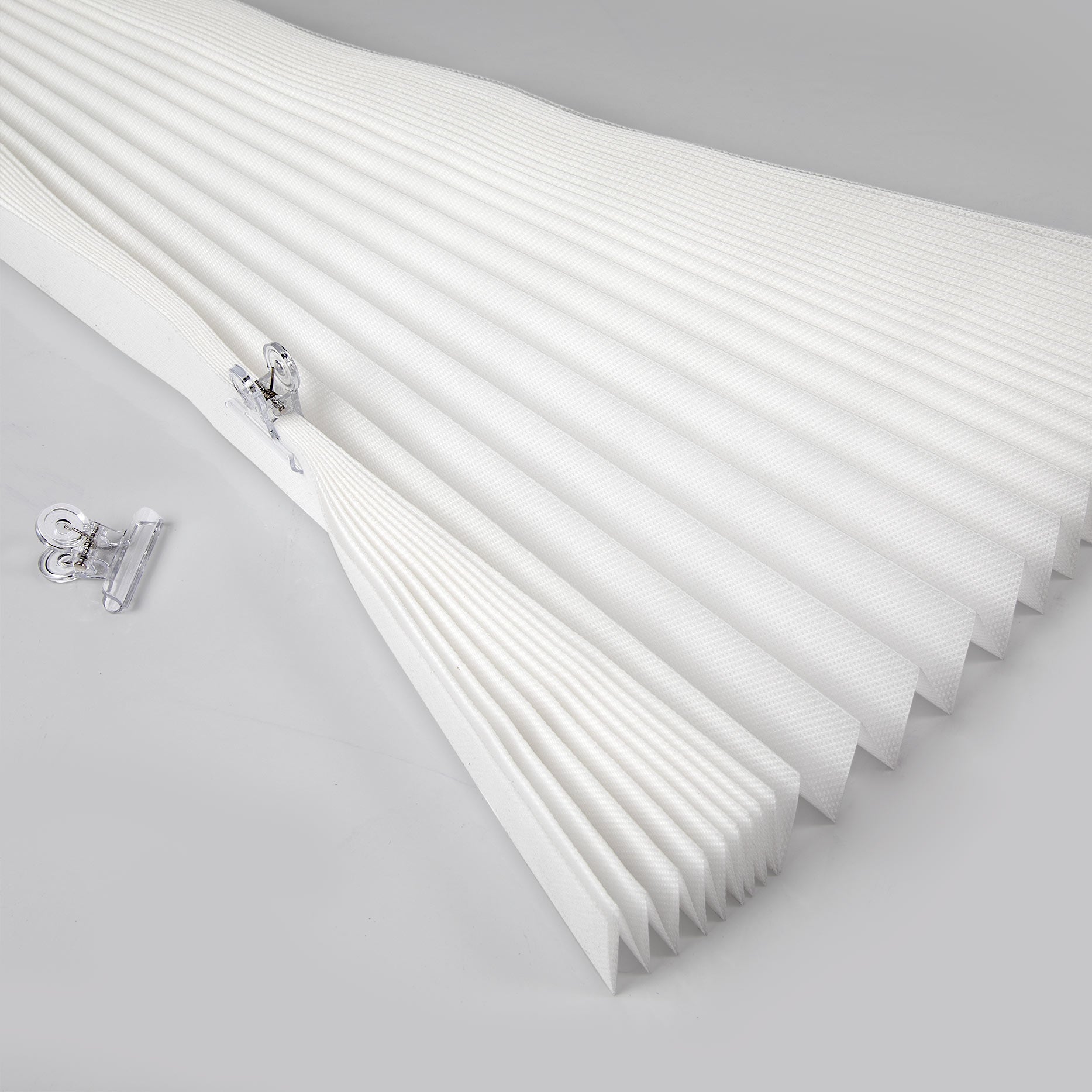 Biltek Cut-to-Size Cordless Light-Filtering Window Shades